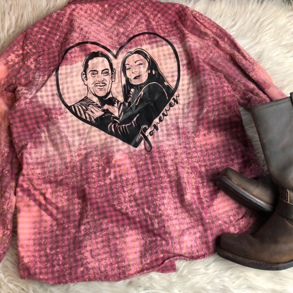 Gomez and Morticia Addams Family Flannel - Picture 2 of 6
